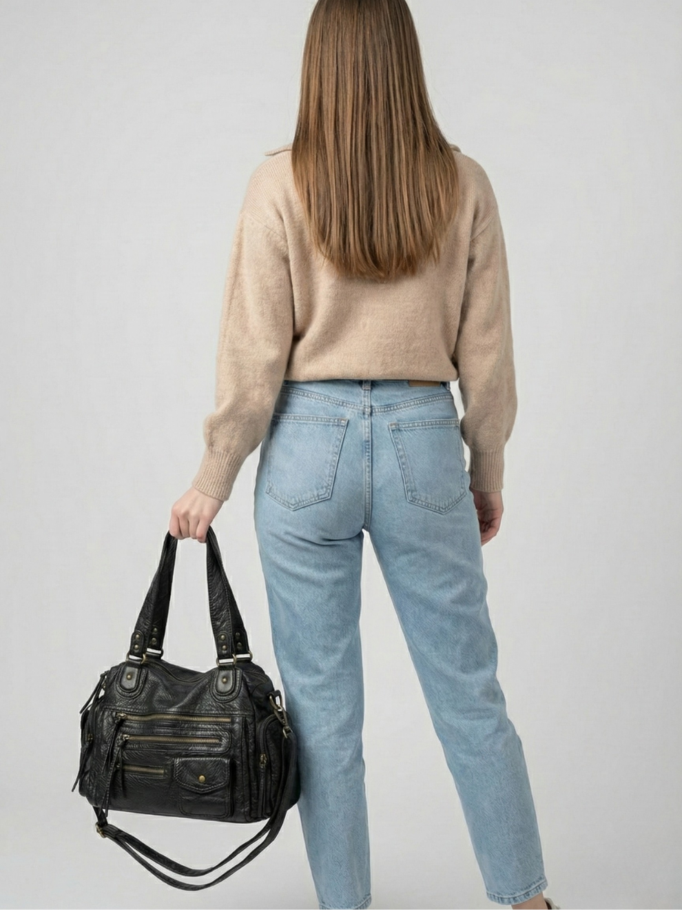 Black go-to shoulder handbag for school