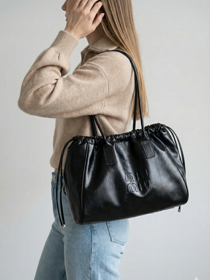 Black work tote bag
