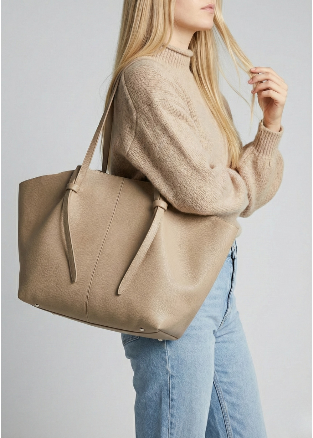 Comfortable tote bag for work