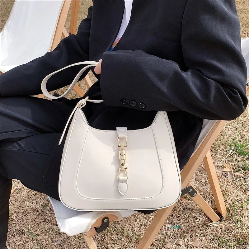 Curved Push-Lock Hobo Bag | Rennes