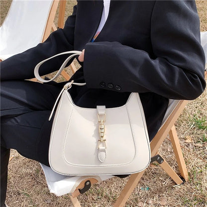 Curved Push-Lock Hobo Bag | Rennes