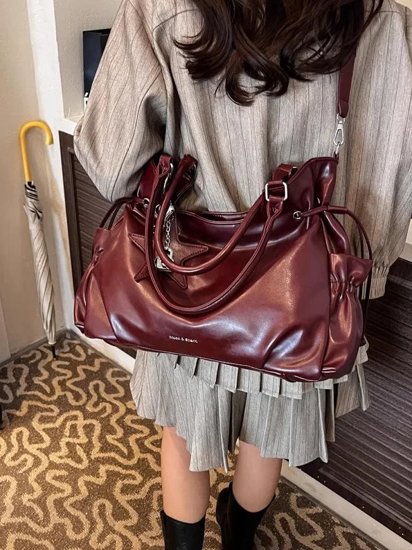 Slouchy Shoulder Bag | Wismar