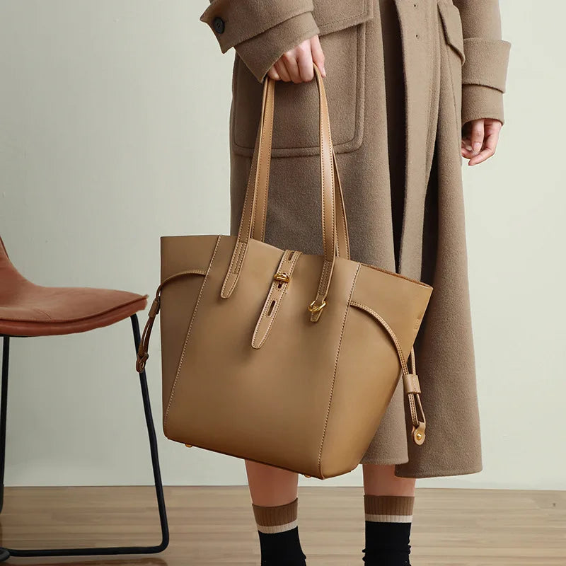 Winged 2-in-1 leather Tote Bag | Bochum