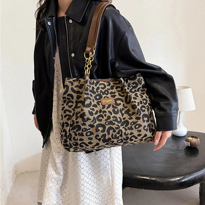 Leopard Print Chain Tote bag | Antibes