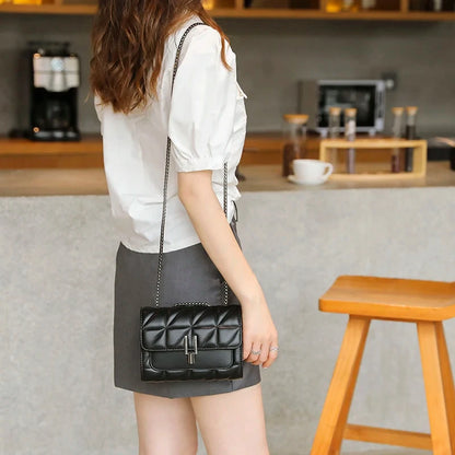 Quilted Chain Crossbody Bag |  Ghent
