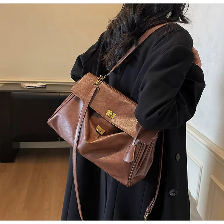 Vintage Lock Satchel Bag | Bratislava