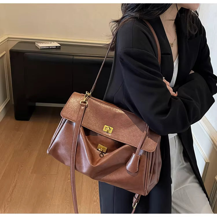 Vintage Lock Satchel Bag | Bratislava