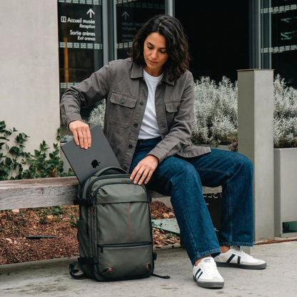The Sunday - vacuum compression backpack  60L
