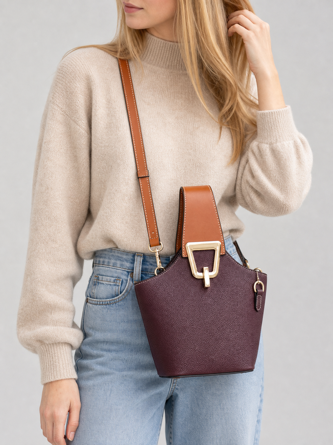 Two Tone Saddle Bucket bag | Aalborg