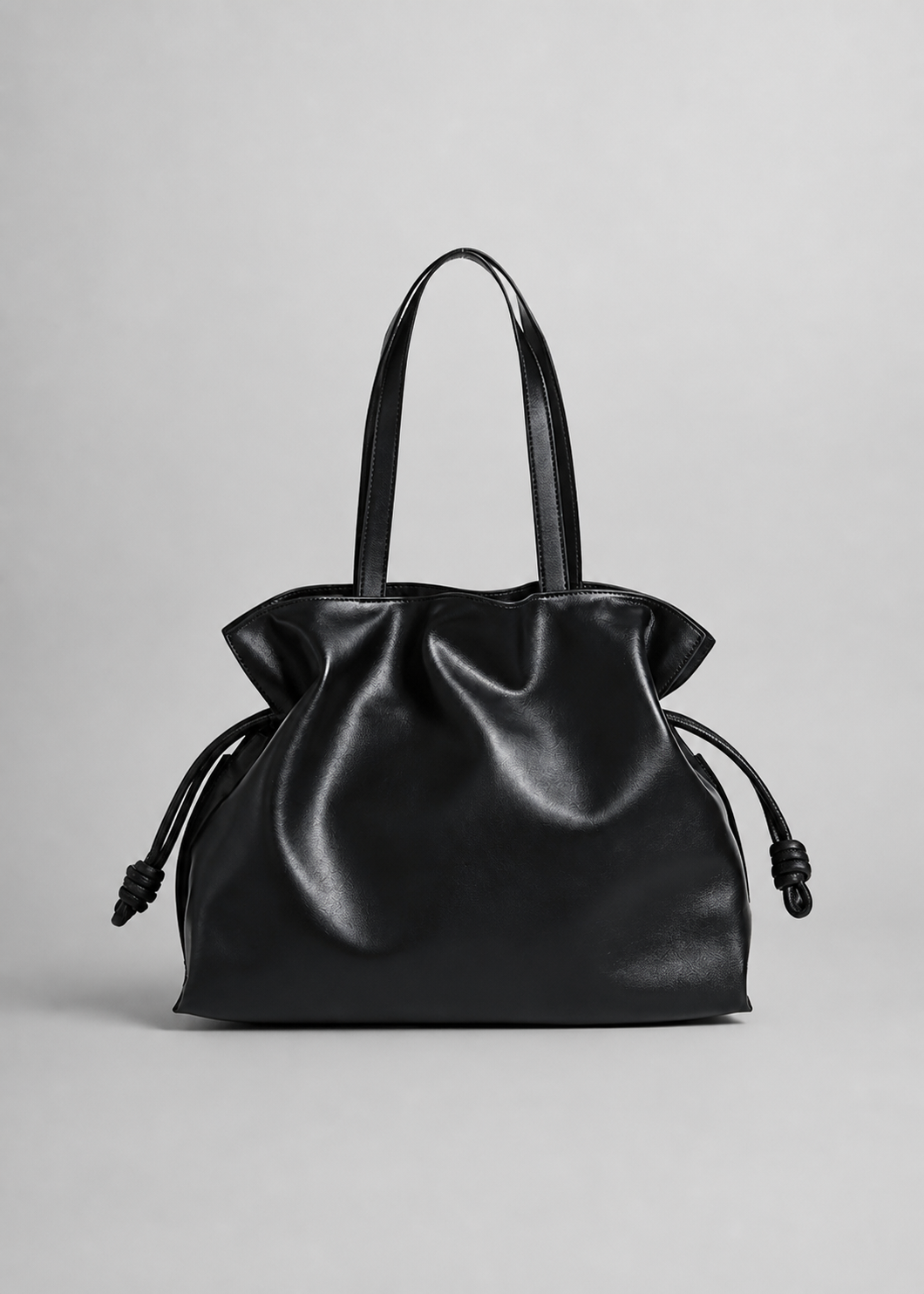 Ruched Cloud bucket Bag |  Coburg