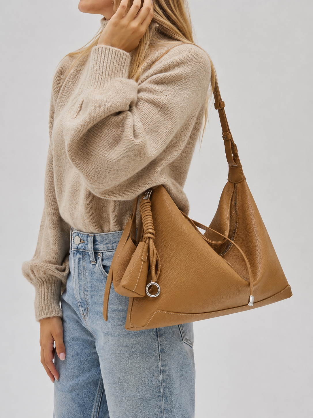 Slouchy Triangle Hobo bag | Halle