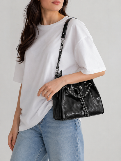 Quilted Chain Bucket Bag |  Konstanz
