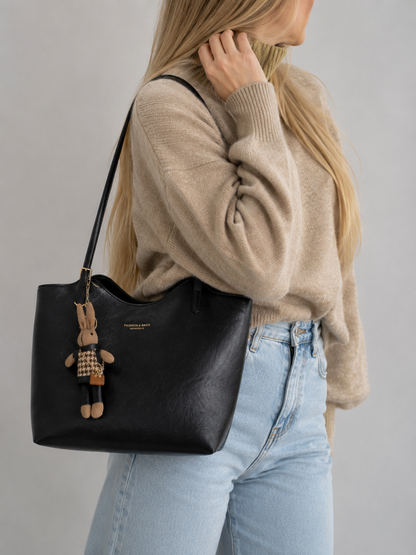 Minimalist Tote with Pendant | Rouen